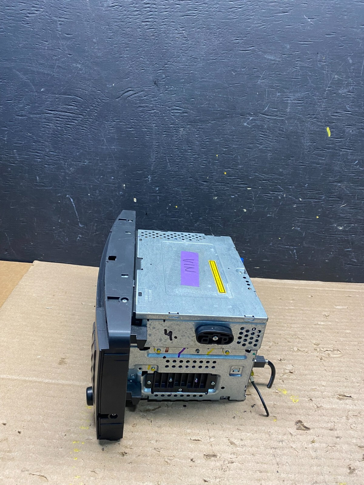 2006-2009 Mercedes W251 R350 Head Command Navigation Radio 6 CD Player j9493 DG1