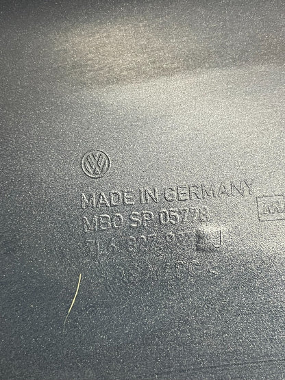 2008 to 2010 Volkswagen Touareg Trunk Hatch Lid Spoiler 3rd Brake Light AA21489