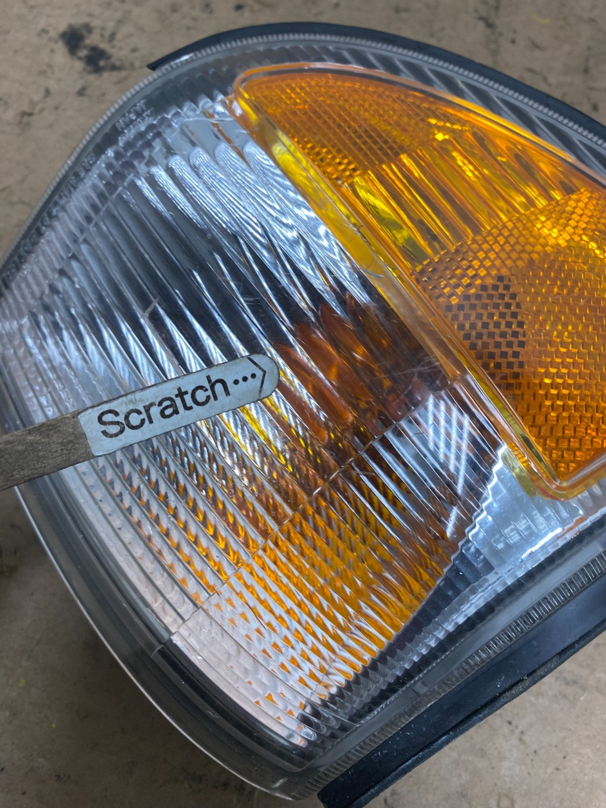 1999 to 2004 Nissan Pathfinder Passenger Corner Park Light Turn Signal P1448 DW3
