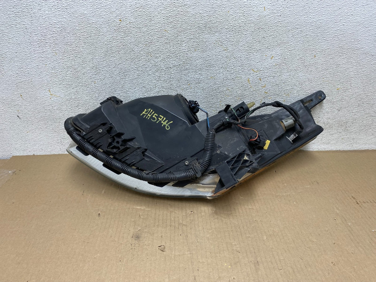 Sedan 2010 2011 2012 Nissan Altima Headlight Right Passenger Rh AH5746 DW8