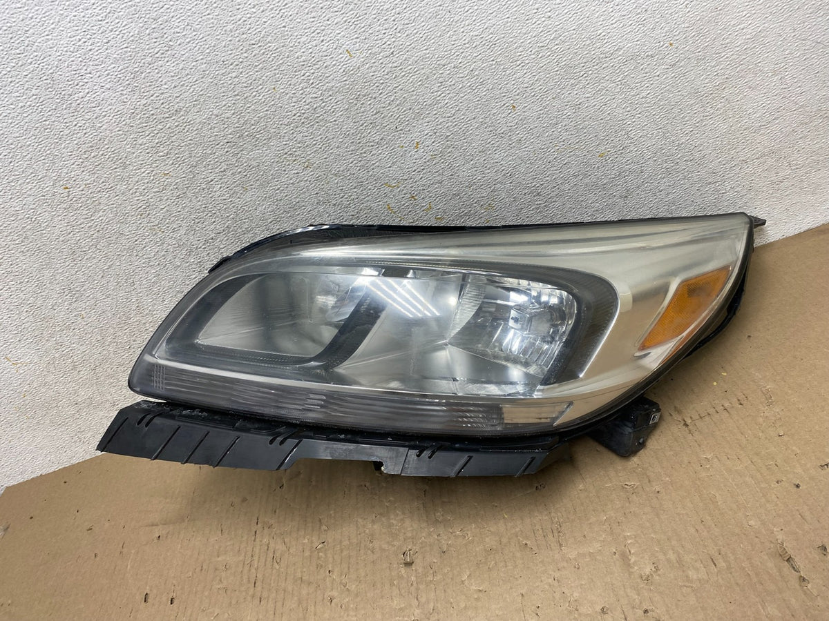 2013 - 2015 Chevrolet Malibu Left Driver LH Halogen Headlight AH5847 DW0
