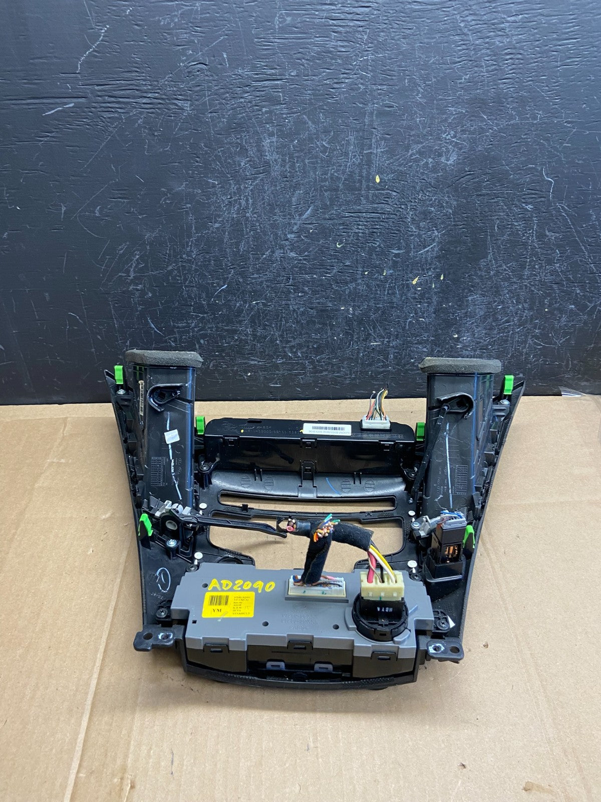 2011 - 2014 Hyundai Sonata Center Radio Climate Control Air Vent Bezel AC9080 DG4