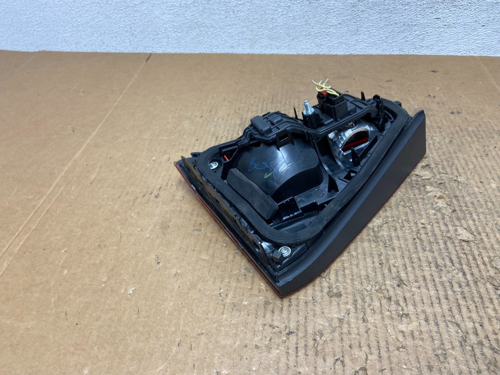 2016-2019 Volkswagen Passat Left Driver Side Inner Tail Light AE27704