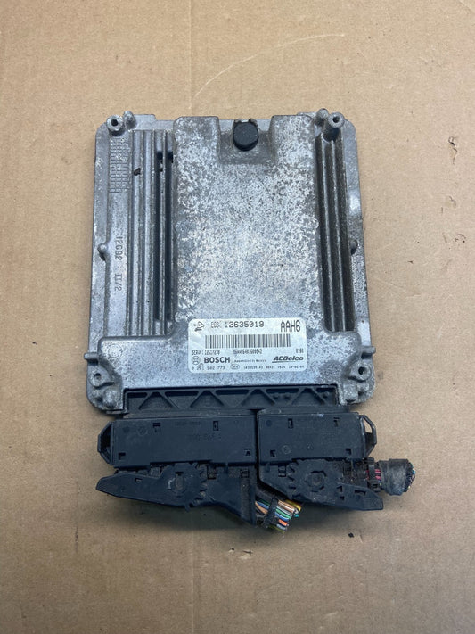 2010 2011 GMC Acadia Traverse Engine Control Module ECM ECU 12635019 AF9062 DW0