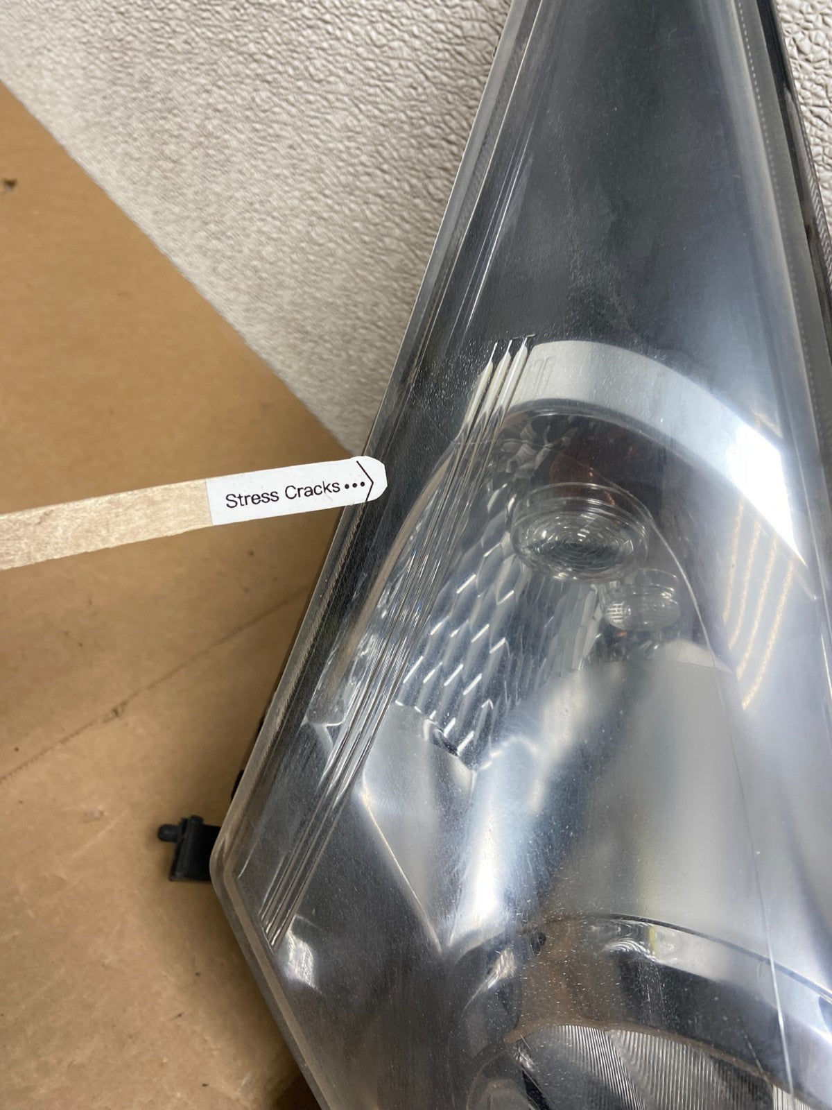 2011 to 2015 Chevrolet Cruze Halogen Left+Right Set Headlights Z7066 DW3