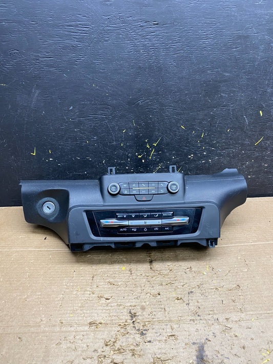2020 to 2023 Ford Explorer Radio Climate Control Panel Trim X1373 DG0