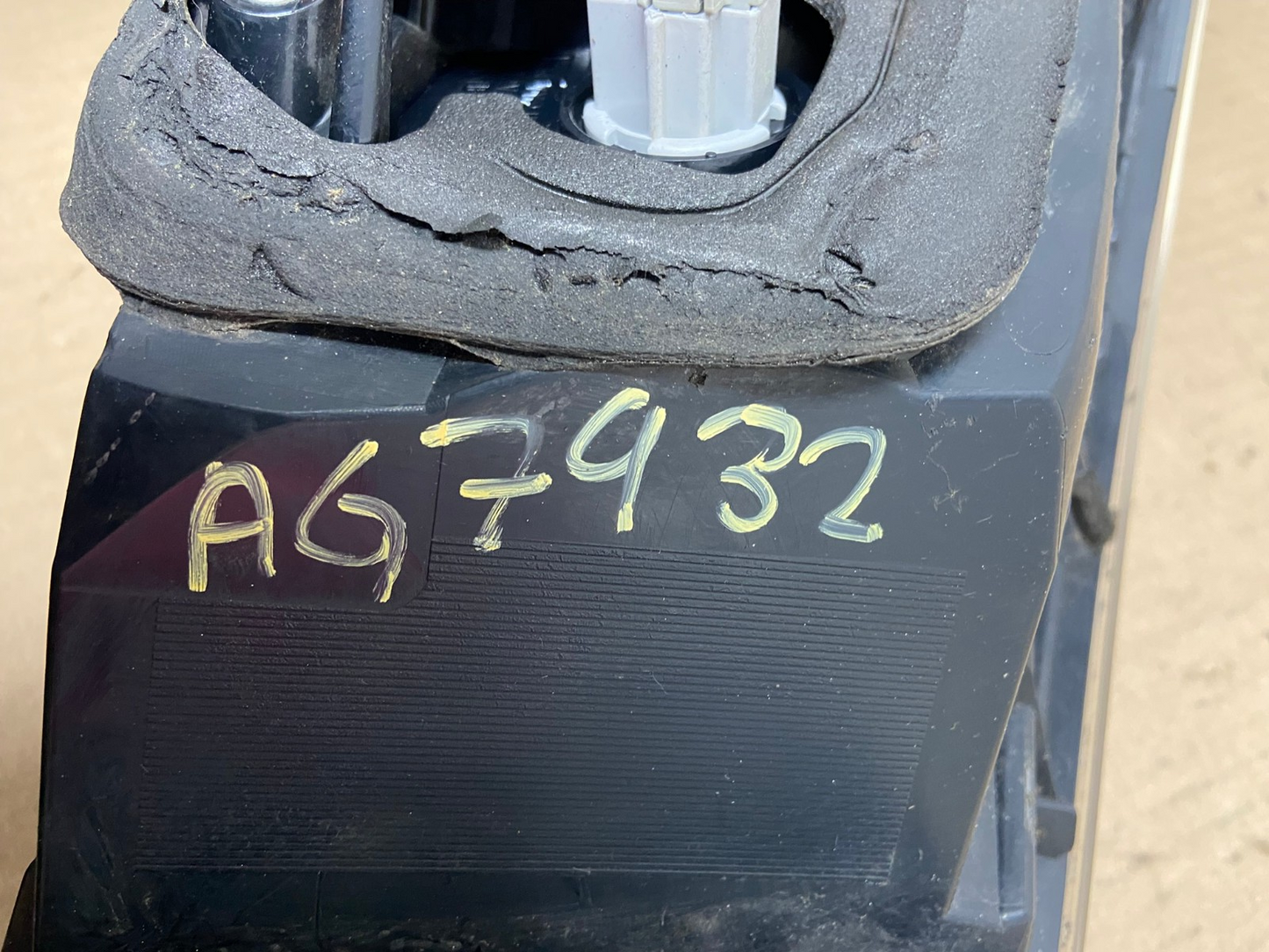 2010 2011 2012 2013 Mazda 3 Right Passenger Rh Side Tail Light AG7932 LK6