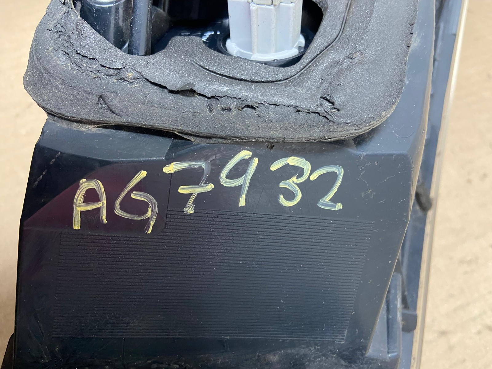 2010 2011 2012 2013 Mazda 3 Right Passenger Rh Side Tail Light AG7932 LK6