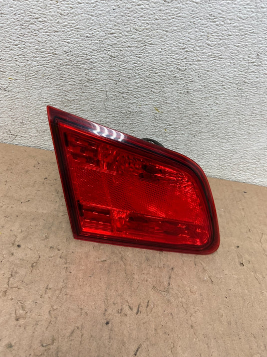2010-2014 Subaru Legacy Left Driver Lh Side Tail Light Inner Oem J6666 DW0