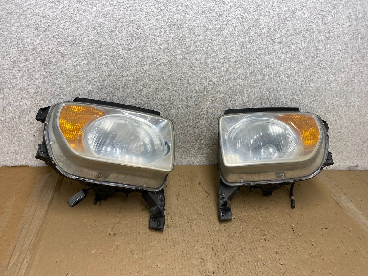 2003 to 2006 Honda Element Left+Right Side Headlights AH2958 DW0