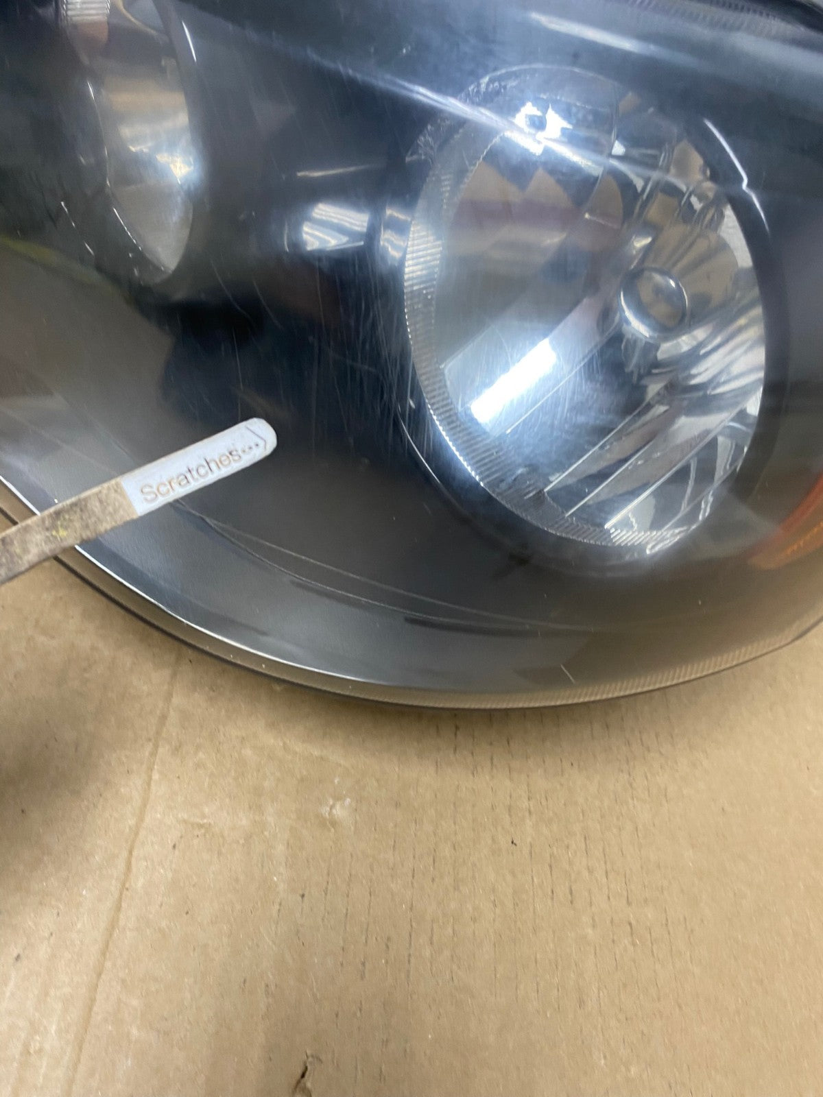2008 to 2016 Chrysler Town and Country Left+Right Side Headlights AG2082 LK4