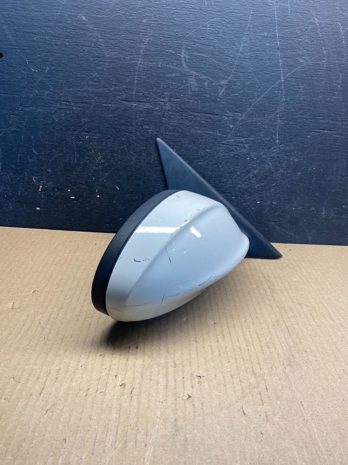 2006 to 2008 BMW 325i Right Passenger Side View Door Mirror AG3942 DW1
