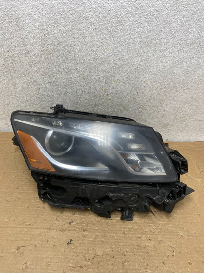 2009 to 2012 Audi Q5 Right Passenger RH Side Xenon HID Headlight AH9153 DW0