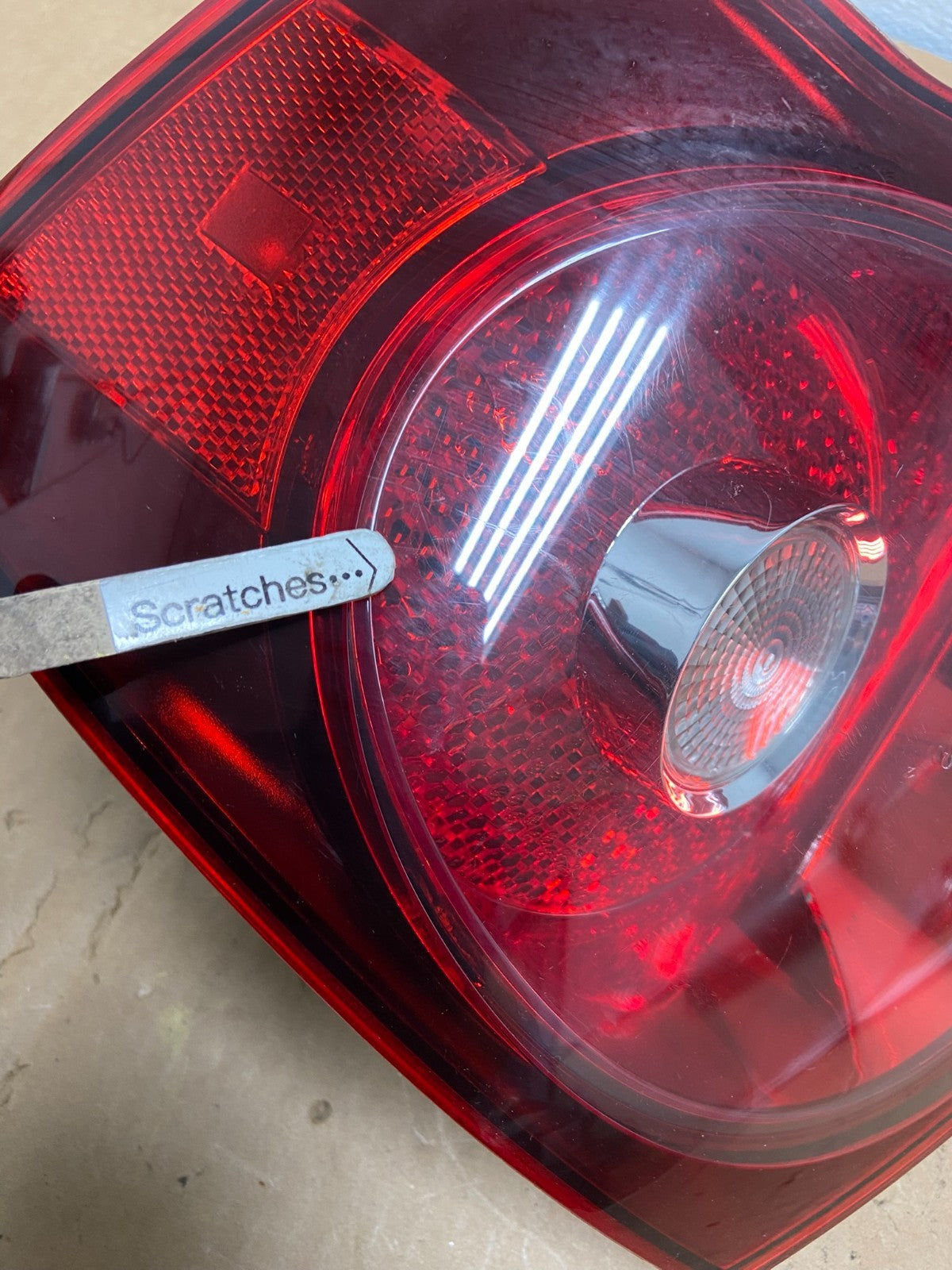 2008 2009 2010 Volkswagen Jetta Right Passenger RH Side Tail Light AC8543 DW3
