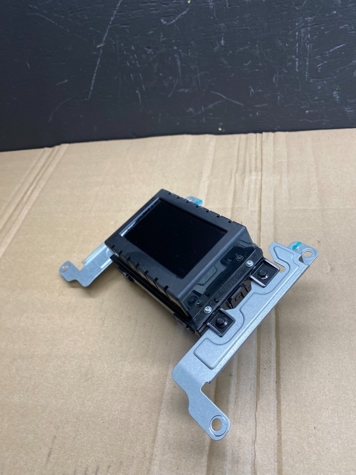 2013 to 2016 Ford Taurus 4.2" Radio Navigation Screen Module AB8647 DG2