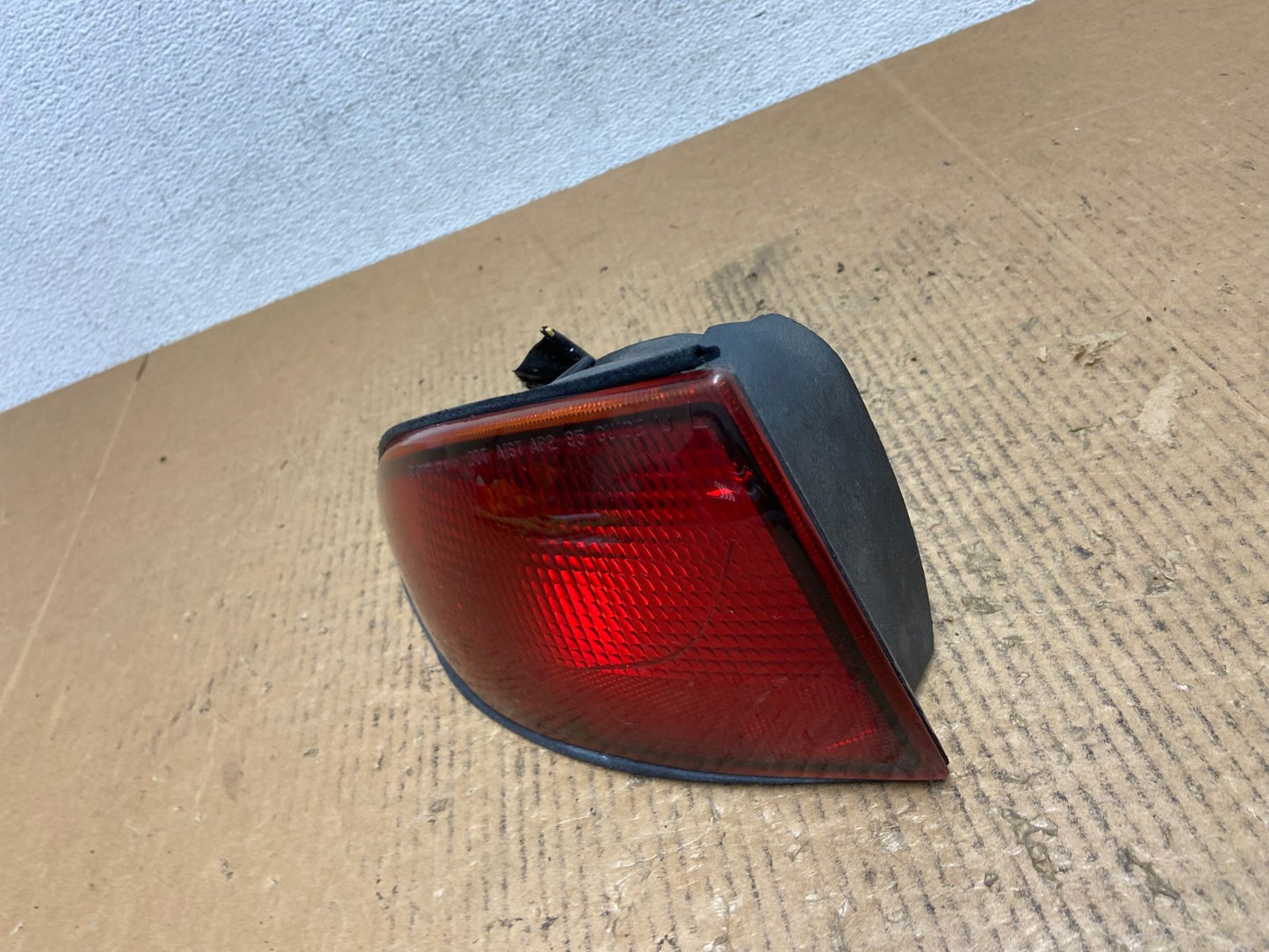 1997 1998 1999 Chevrolet Cavalier Left Driver LH Tail Light AE1581 LK1