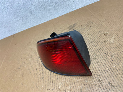 1997 1998 1999 Chevrolet Cavalier Left Driver LH Tail Light AE1581 LK1