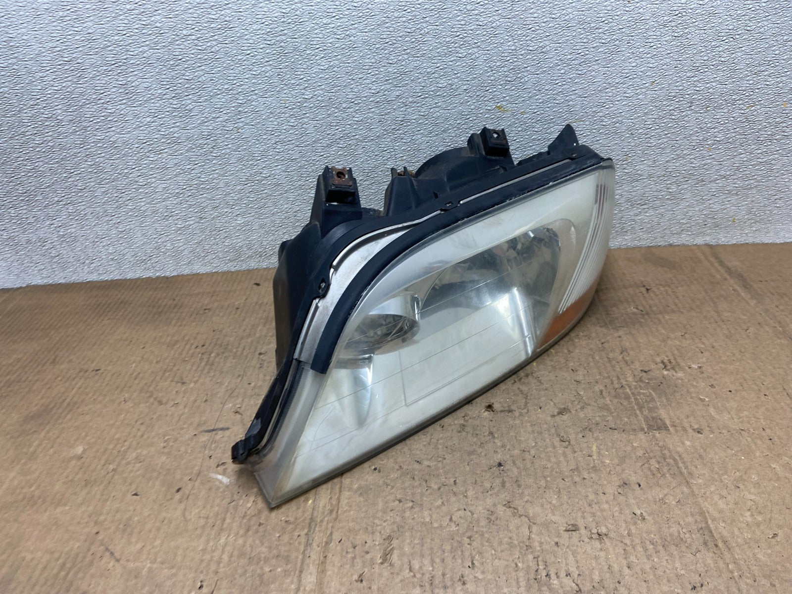 2001 to 2003 Acura MDX Left Driver LH Halogen Headlight AA6942 DW2