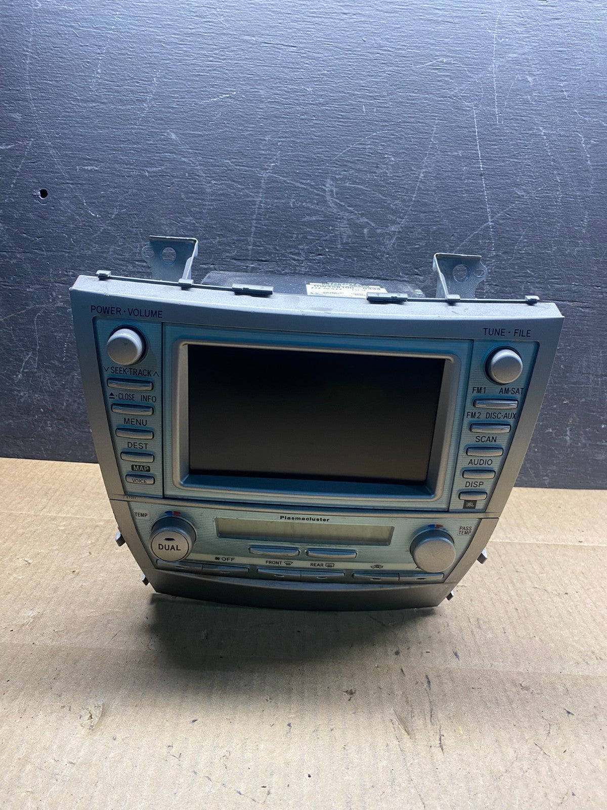2007 to 2009 Toyota Camry Radio CD Player Climate Control Bezel AG7324 DG0