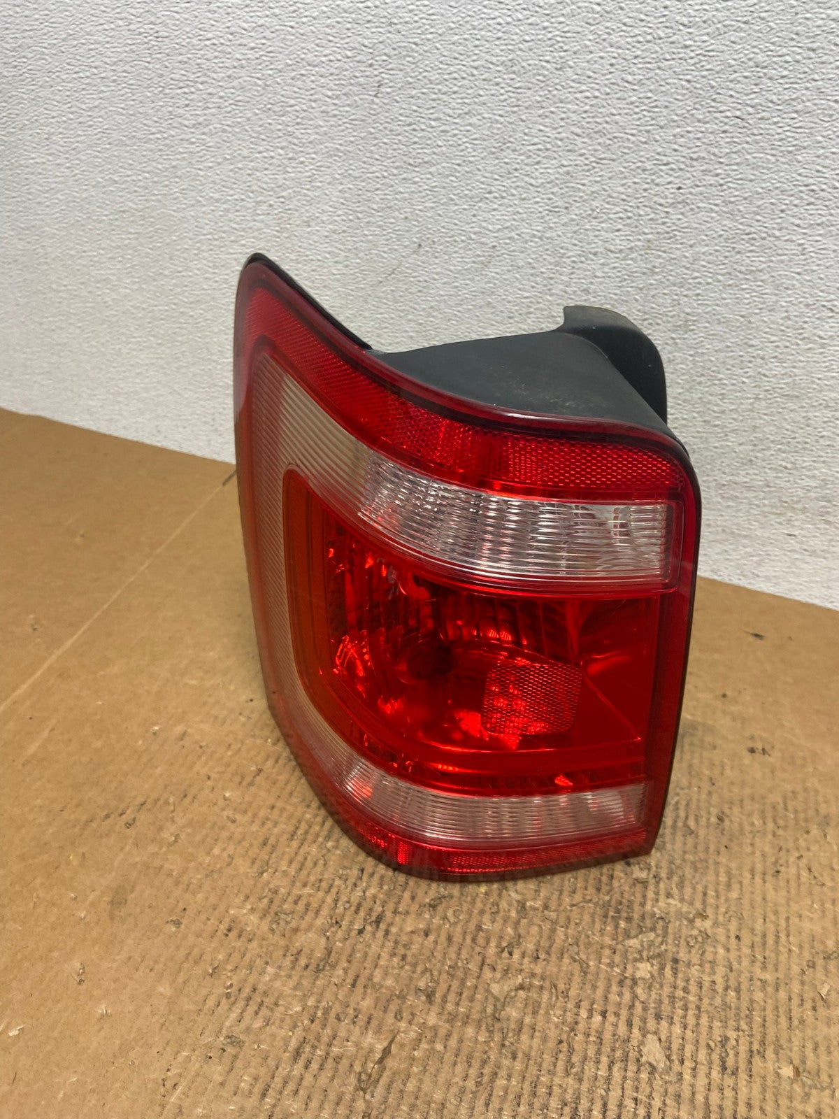 2008 to 2012 Ford Escape Left Driver LH Side Tail Light AE2605 LK0
