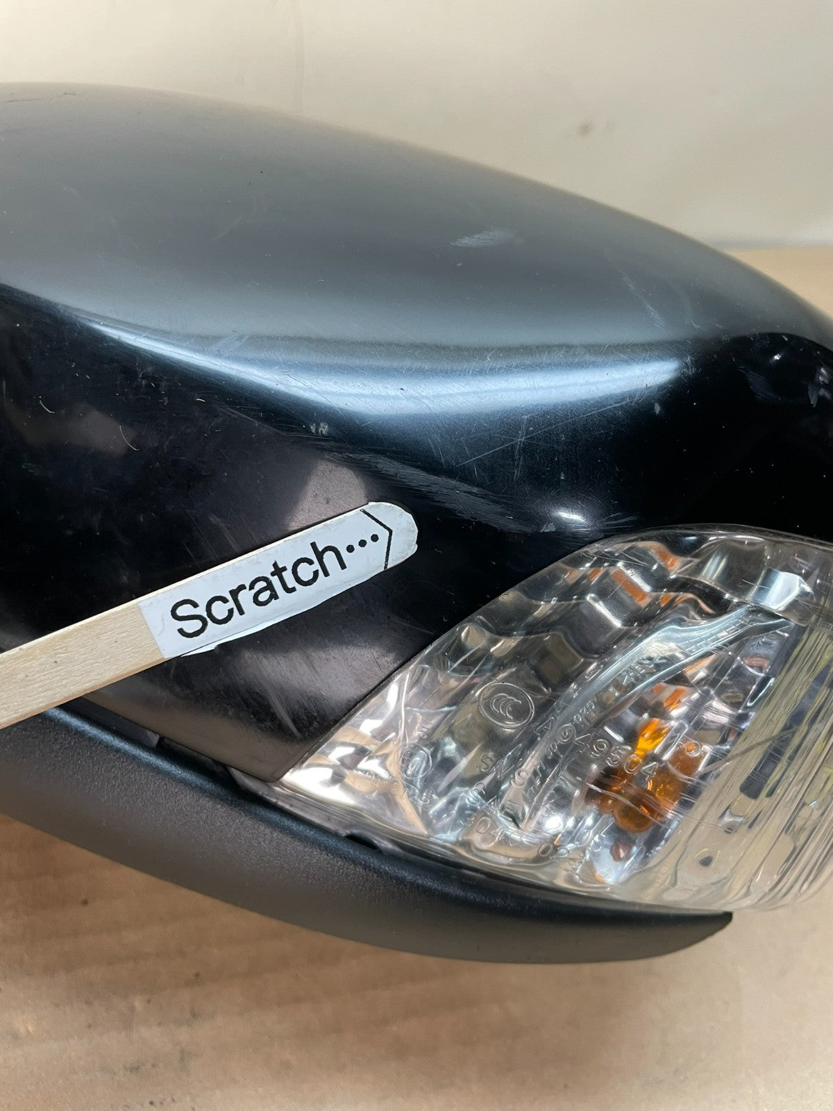 2007 to 2014 Volvo XC90 Left Driver View Door Turn Signal Mirror AH8791 DW8