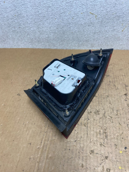 1995 1996 Nissan Maxima Left Driver LH Side Tail light Oem Q7889 DW5