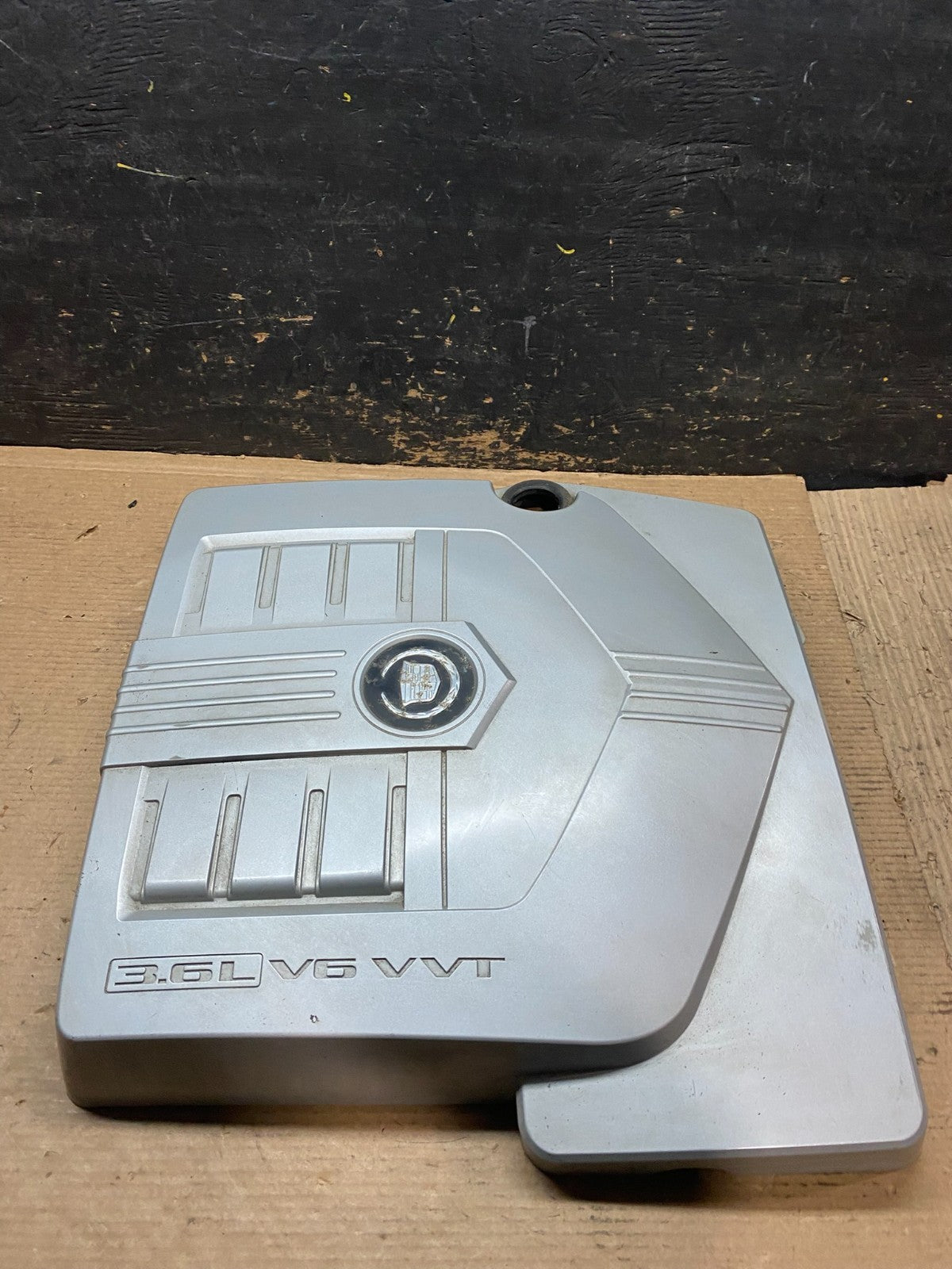 2004 to 2007  Cadillac CTS 3.6L Plastic Engine Cover Shield V9640 DG3