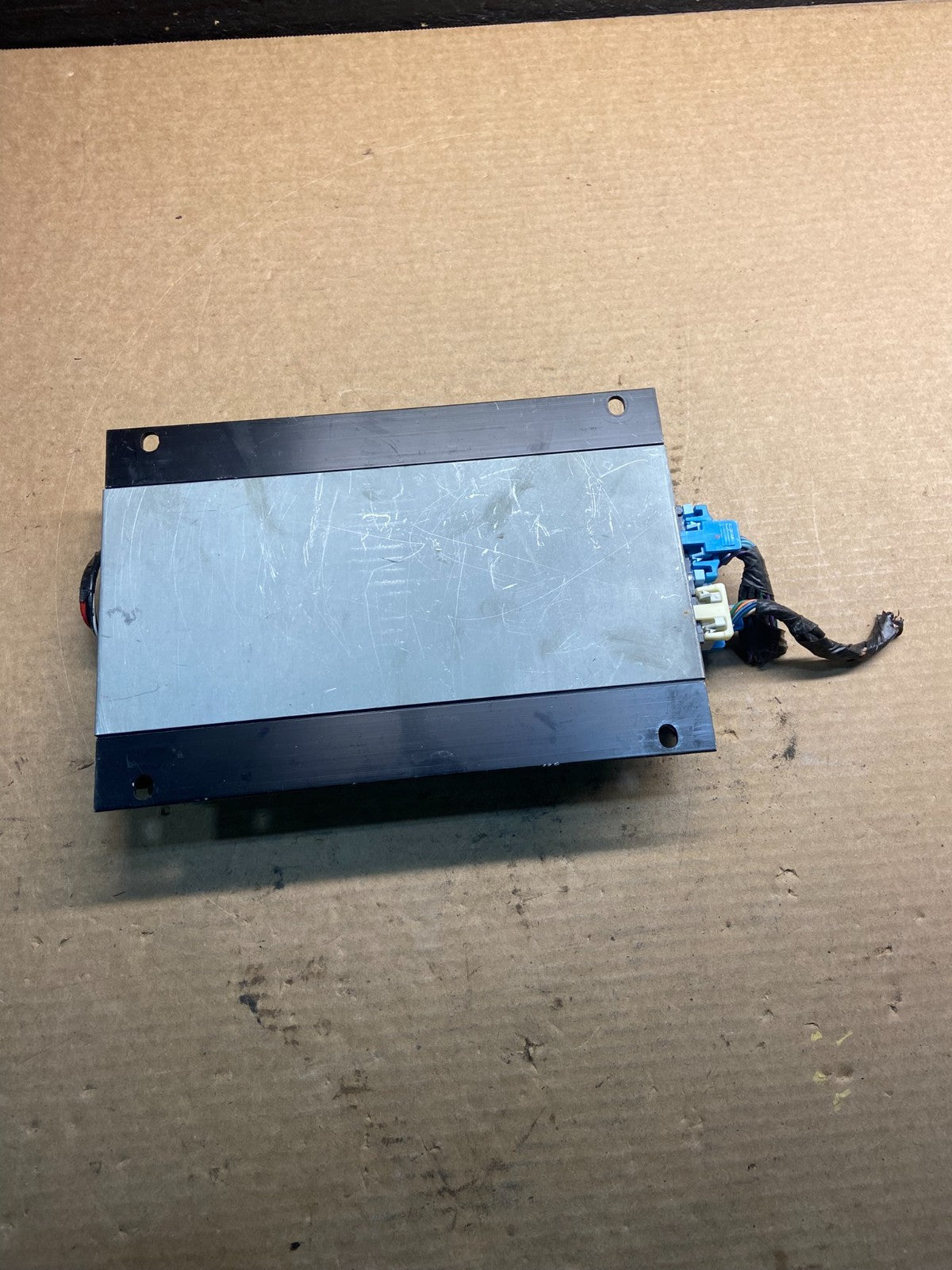 2008 to 2013 Cadillac CTS Stereo Audio Amplifier 25764618 Z9184 DG4