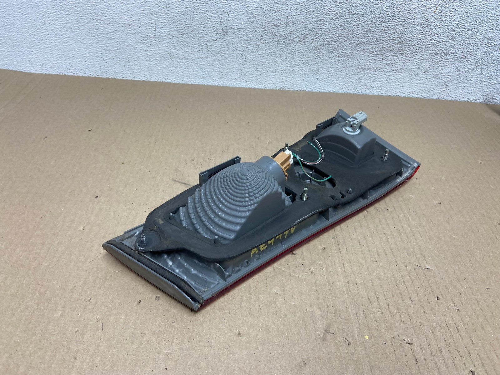 2000-2001 Toyota Camry Tail Light Right Passenger Rh Side Inner AE9470 LK4