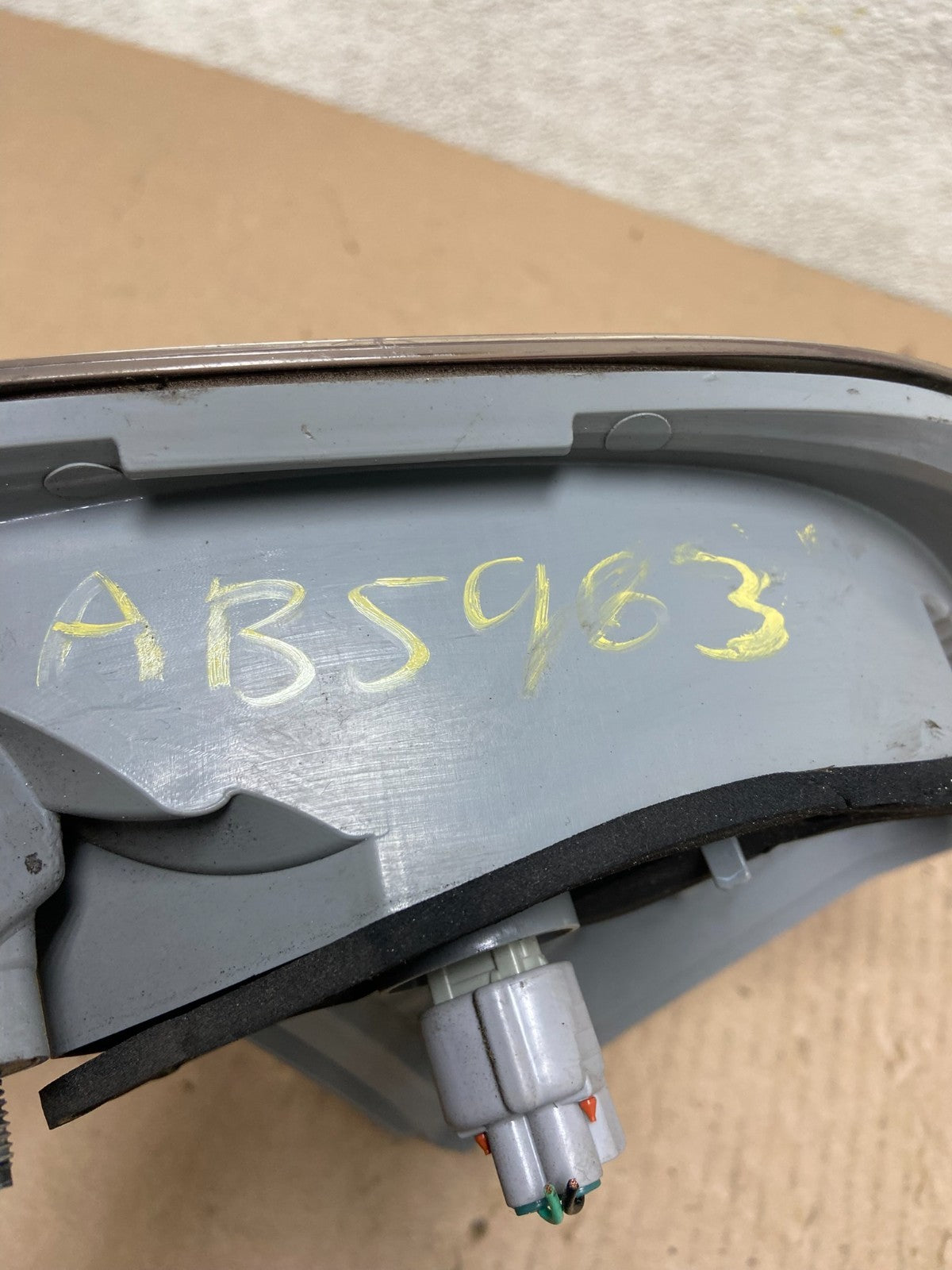 2013 to 2016 Nissan Pathfinder Right Passenger Inner Tail light Oem AB5963 LK5