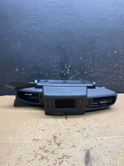 2020 to 2023 Ford  Explorer Console Radio Display Screen Air Vents X1369 DG0