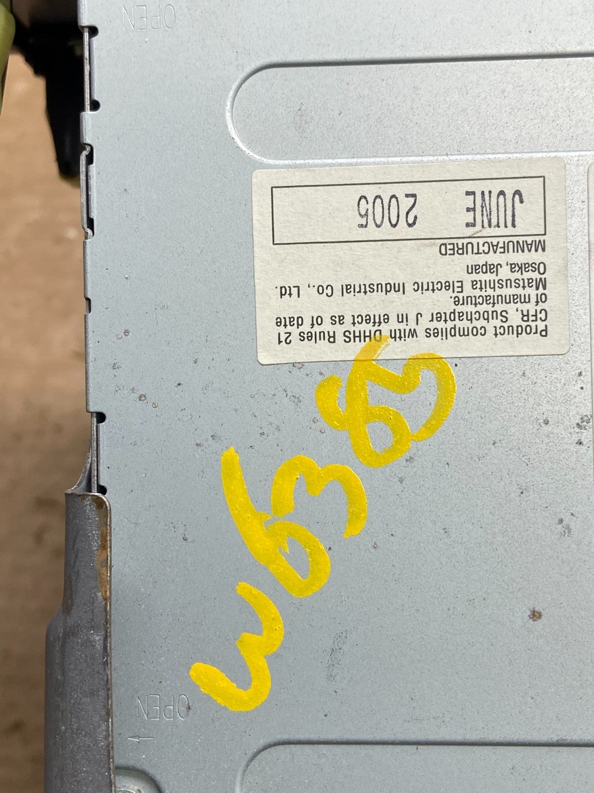 2003 to 2006 Toyota Prius OEM Radio AM/FM CD Player Oem w6385 DG8