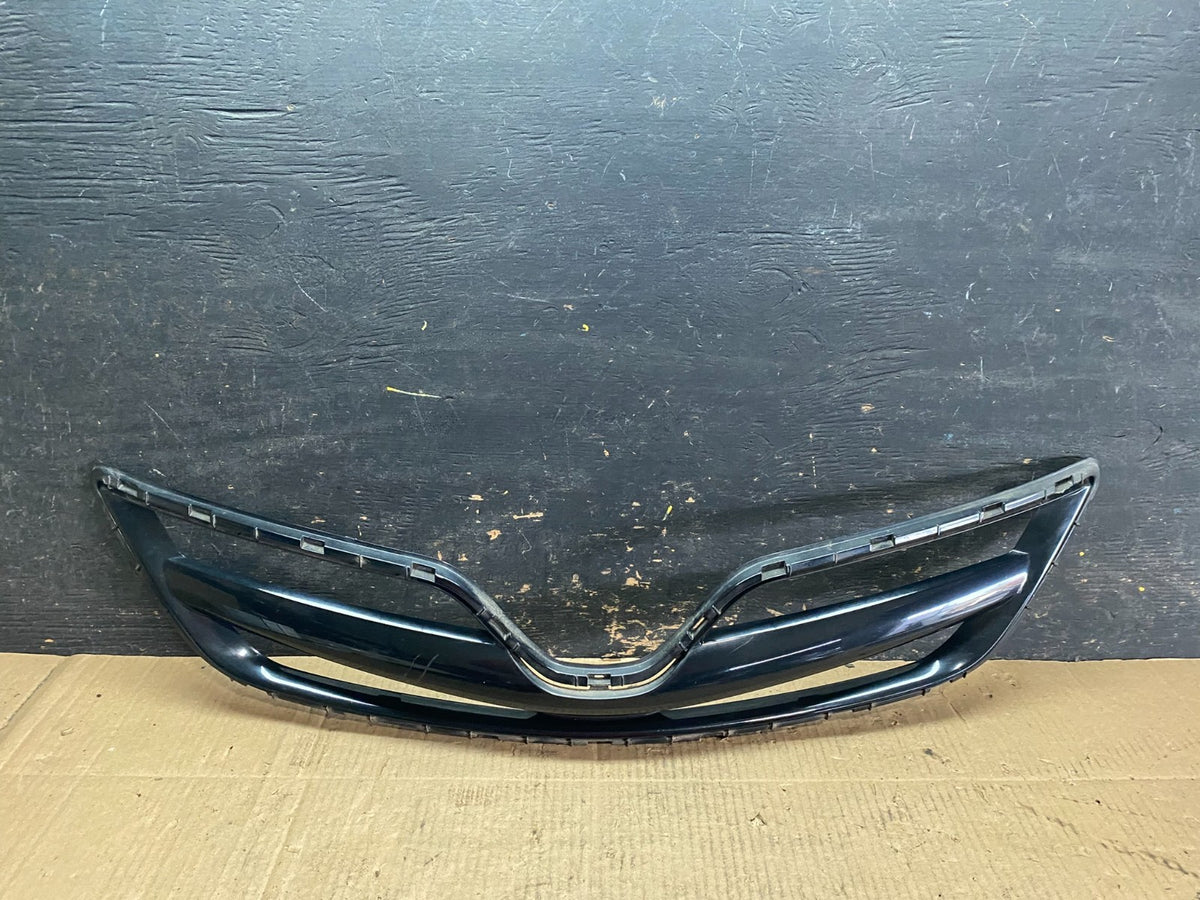 2010 to 2011 Toyota Camry Hybrid Front Upper Grill Grille U6362 DG0