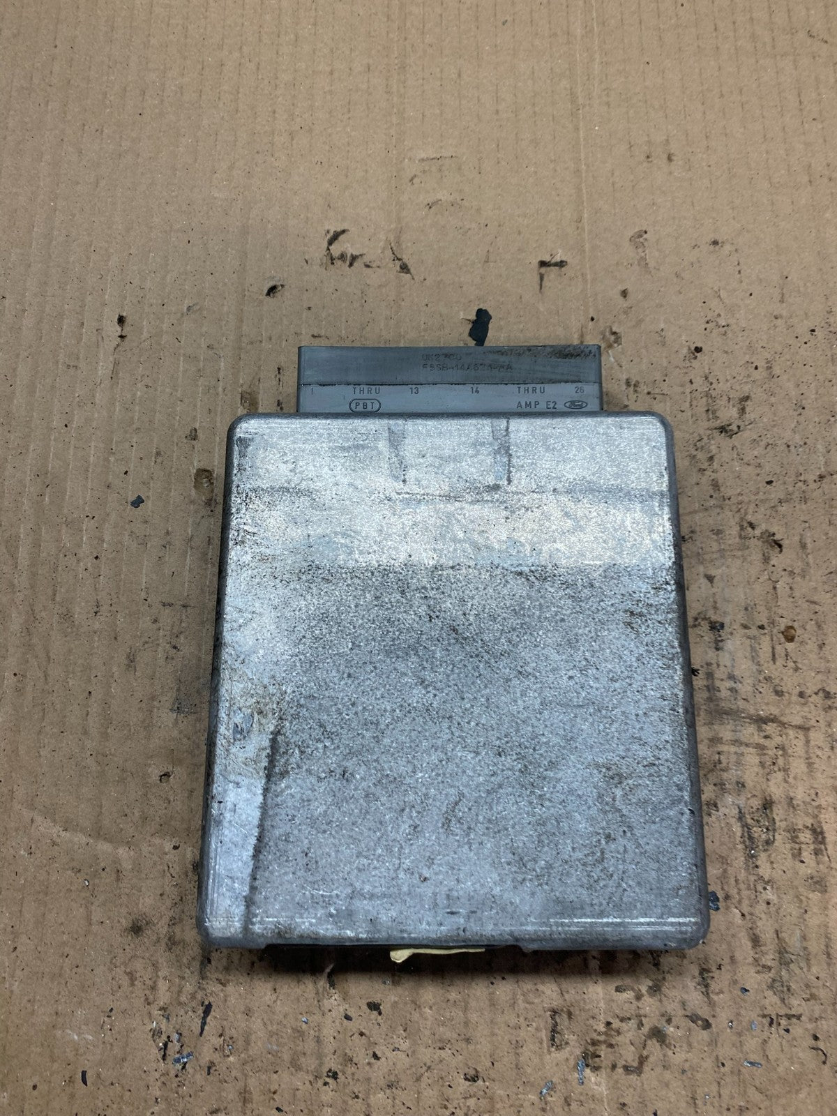 2000 2001 Ford Van E250 5.4L Engine Control Module ECU 1c2f-12a650-lb Q2972 DG0
