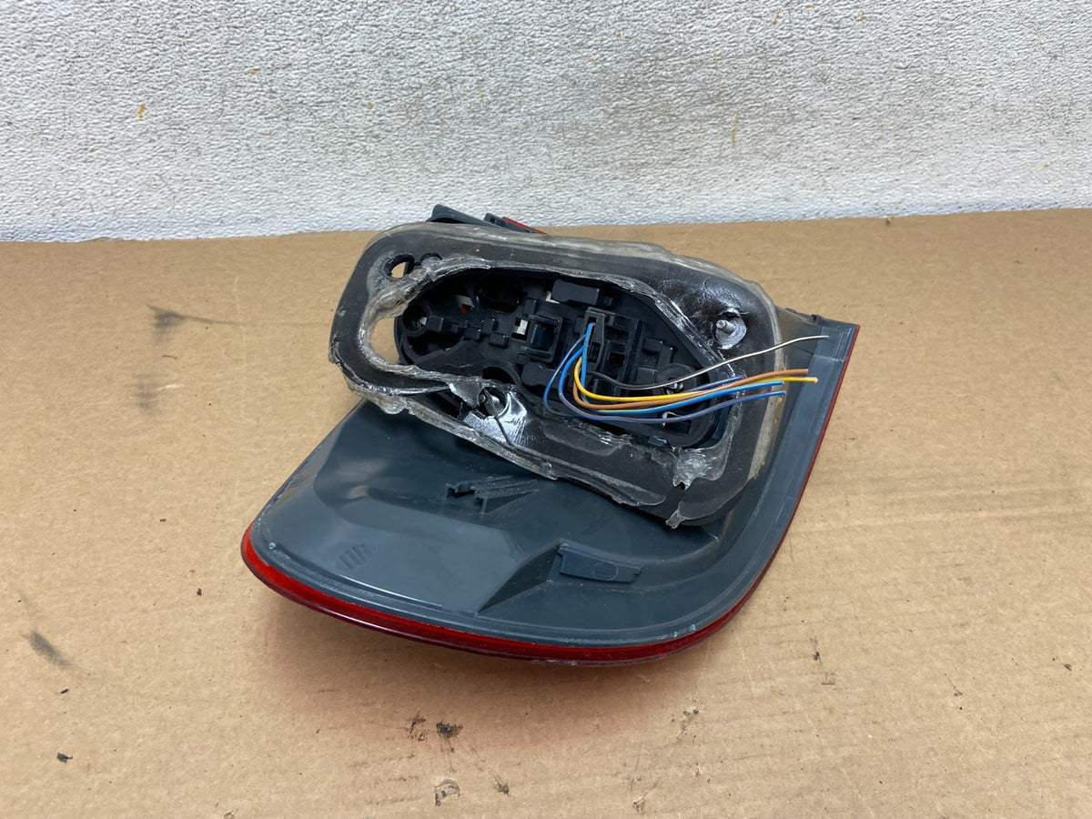 2011 2012 2013 Bmw X5 E70 Right Passenger Side Rh Tail Light AH4442 DW6