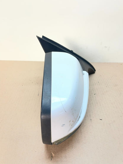 2016 to 2018 Chevrolet Malibu Right Passenger Turn Signal Door Mirror AI4175 DG8