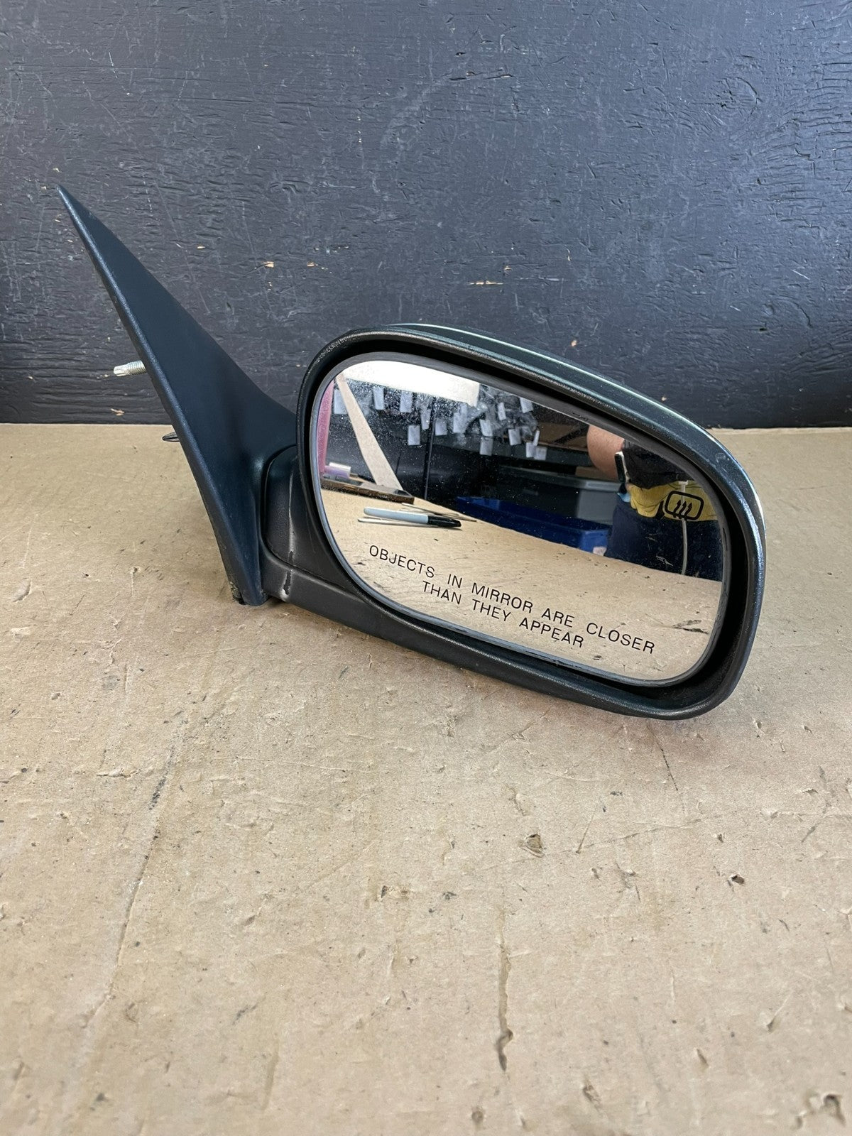 2002 - 2008 Ford Crown Victoria Right Passenger View Door Mirror AD5887 DW2