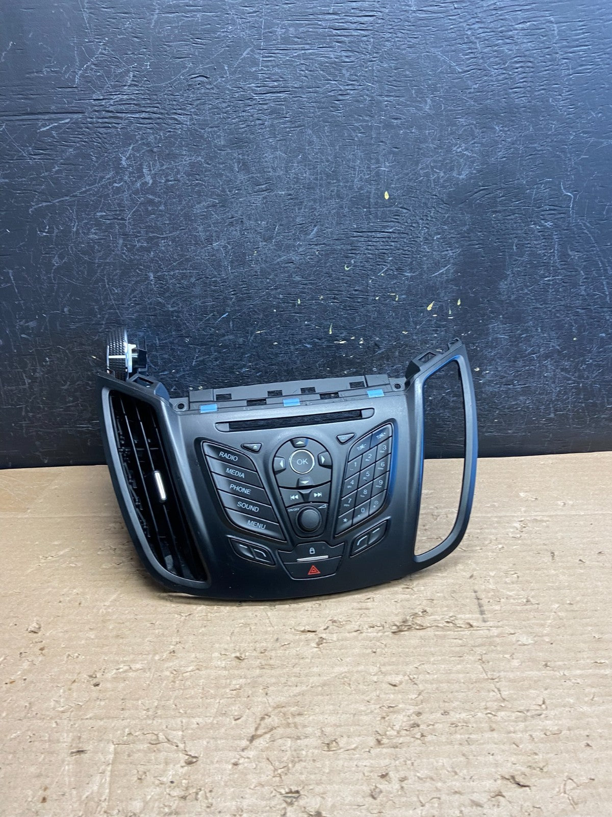 2013 2014 2015 2016 Ford C-Max Dash Radio Control Panel Bezel AG8673 DG0