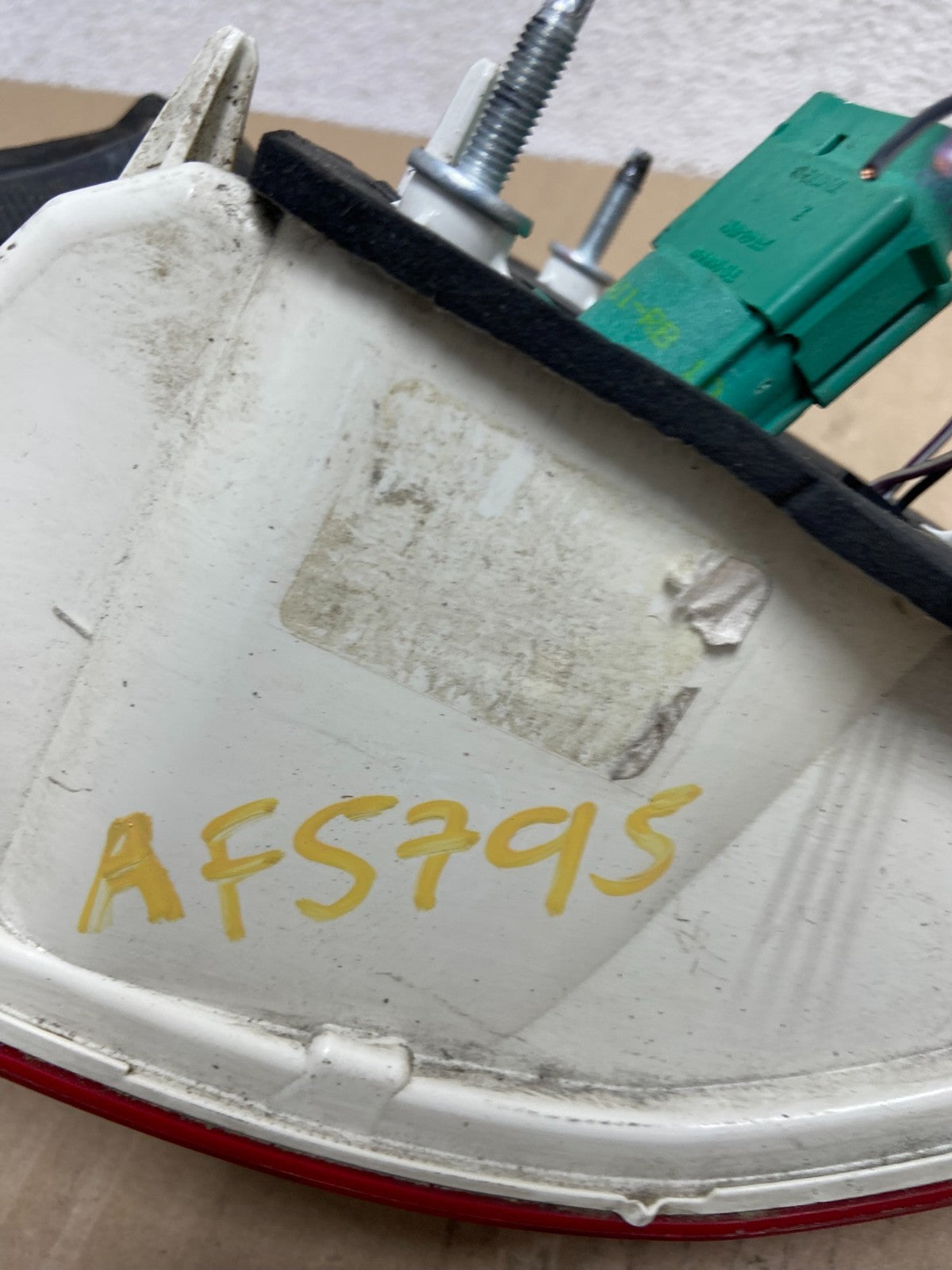 2010-211 Mercury Milan Left Driver LH Side Tail Light AF5795 DW6
