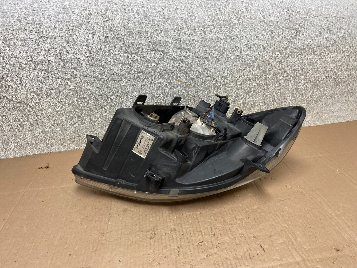 2007 to 2013 Mercedes Sprinter Headlight Left Driver Side Halogen Oem Y2702 DW5