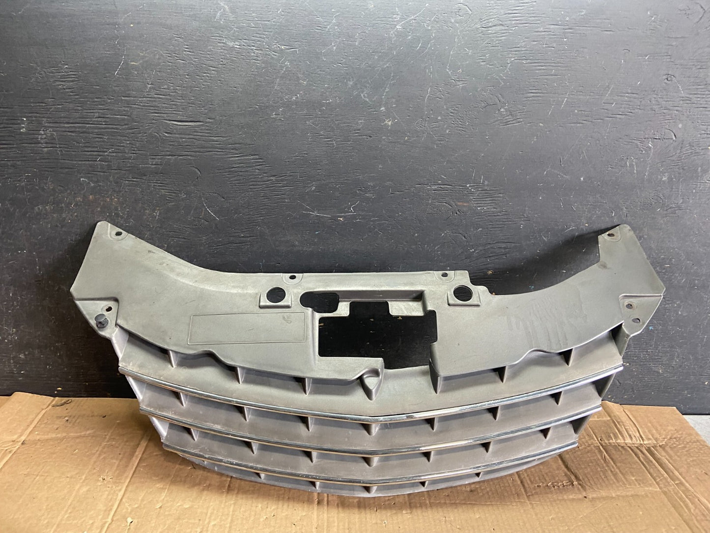 2007 to 2010 Chrysler Sebring Front Upper Grille Grill 0YW36TRMAB o1221 PS0