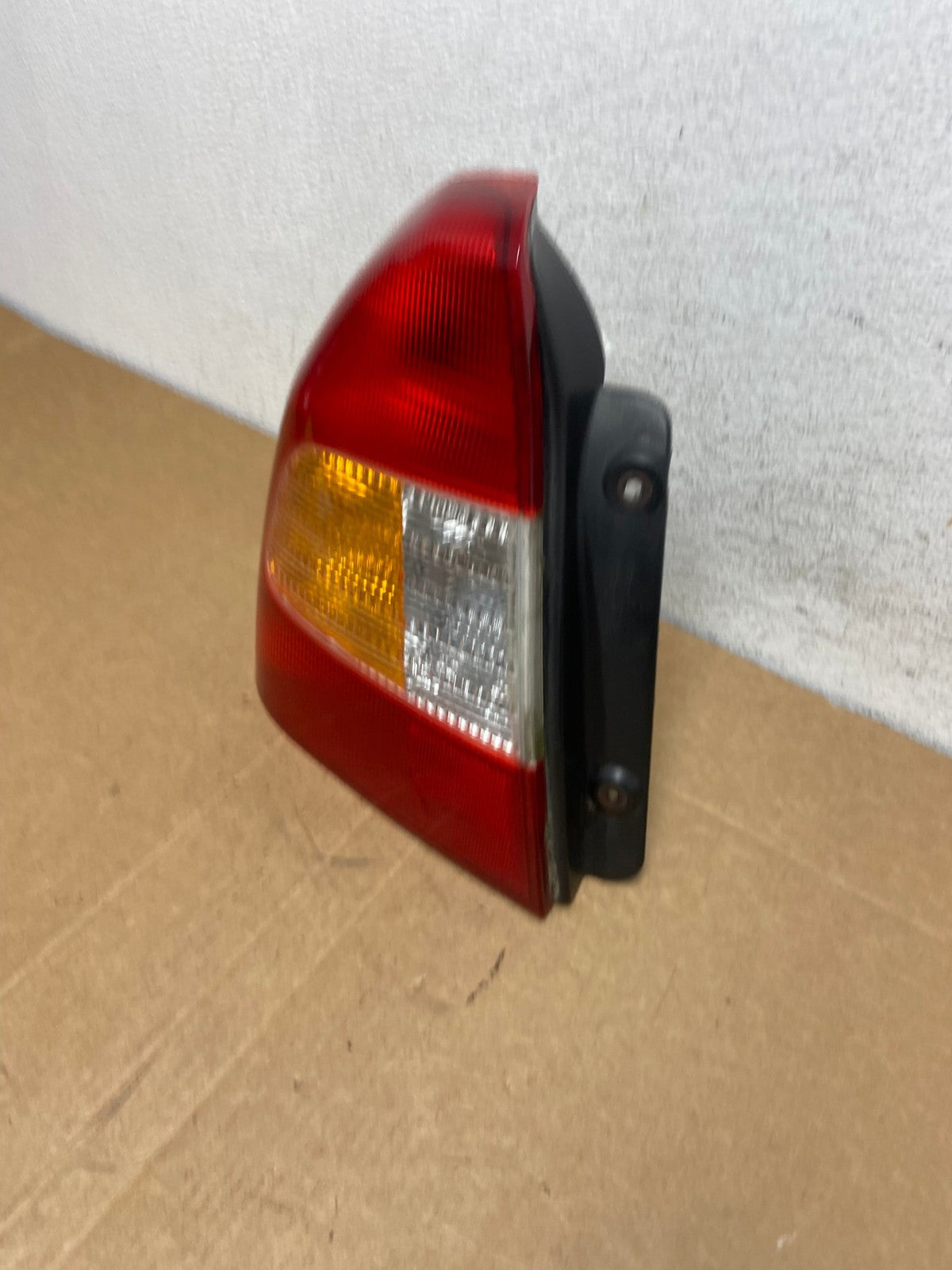 2000-2002 Hyundai Accent Sedan Left Driver LH Tail Light AD5446 LK1