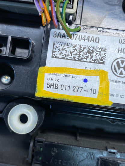 2012-2014 Volkswagen  Jetta Center Climate Control Panel AC Heat Bezel M6448 DG6