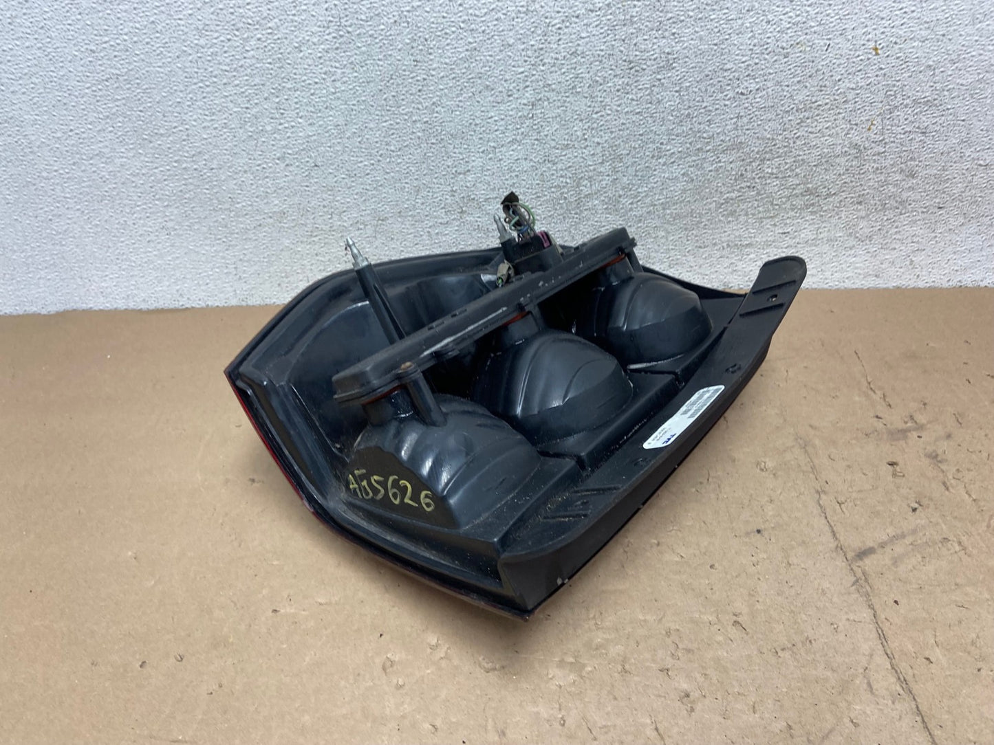 2002 to 2009 Chevrolet Trailblazer Right Passenger Rh Tail Light DEPO AG5626 LK5