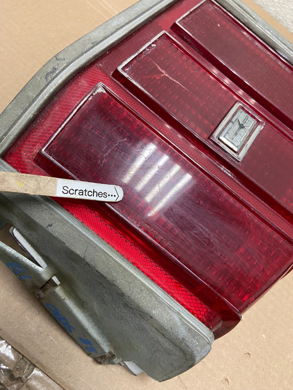 1980 Oldsmobile Delta 88 Left Driver LH Side Tail Light AB0966 LK3