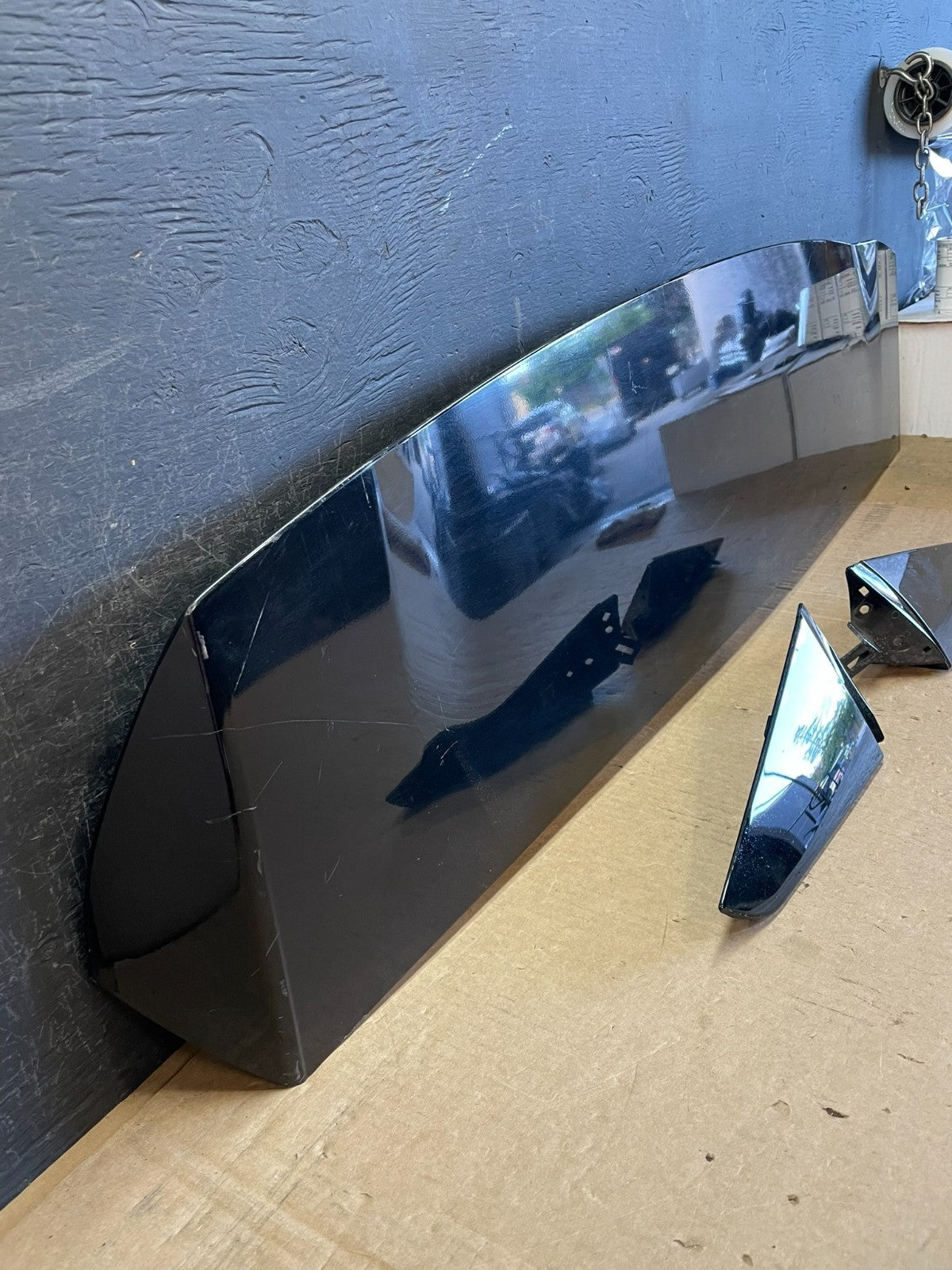 2020 to 2023 Ford Explorer Rear Liftgate Spoiler Wing ad0433 DG2