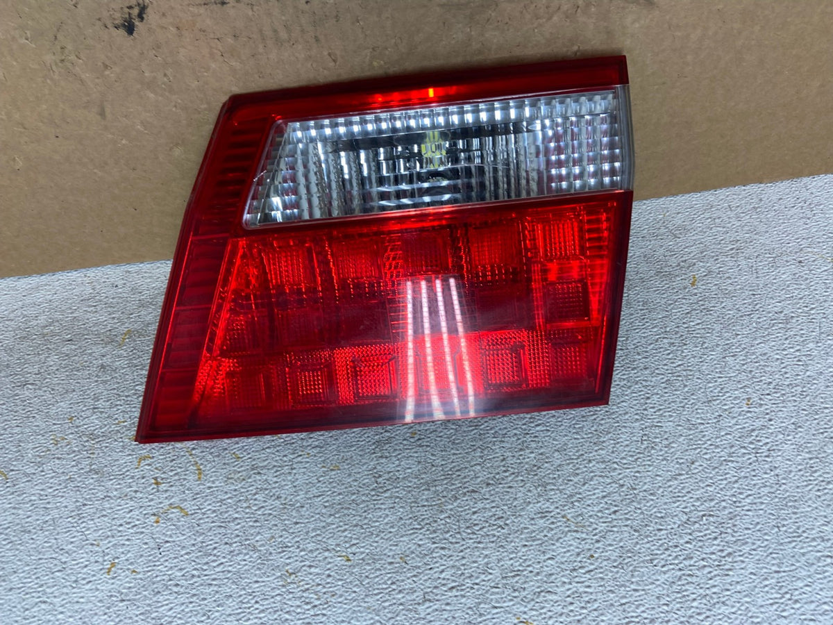2005 2006 2007 Honda Odyssey Inner Right Passenger RH Tail Light AI3578 LK0
