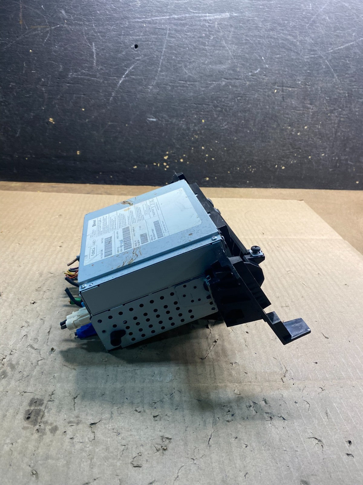 2010 to 2012 Jaguar XJ XJL Radio GPS Information Receiver OEM Z5365 DG2