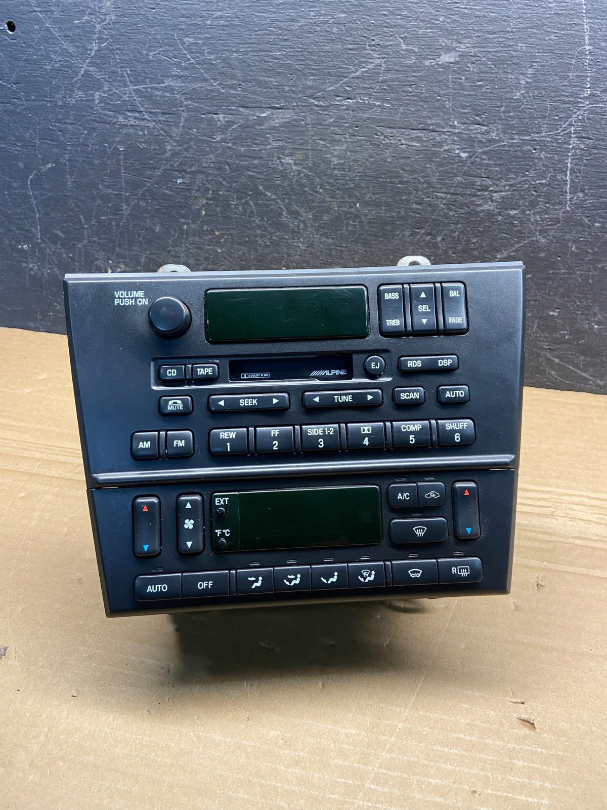2000 2001 Lincoln LS Radio Cassette Dual Climate Control Panel AE4576 DG0