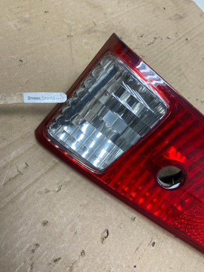 2000-2001 Toyota Camry Tail Light Right Passenger Rh Side Inner AE9218 LK4